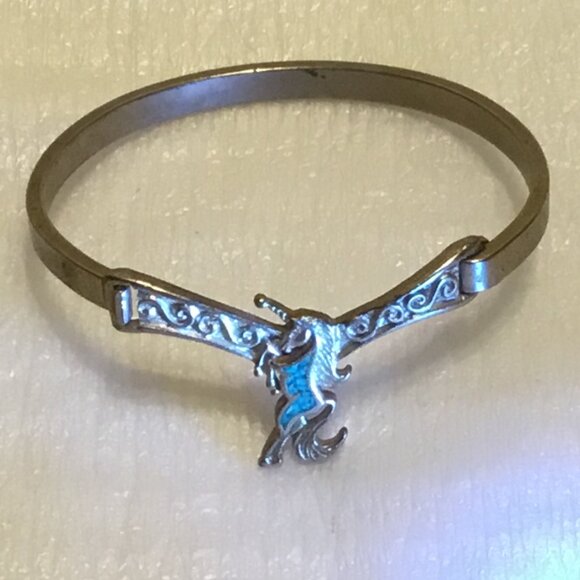 Vintage unicorn hinged bracelet with Turquoise inlay - Picture 11 of 11